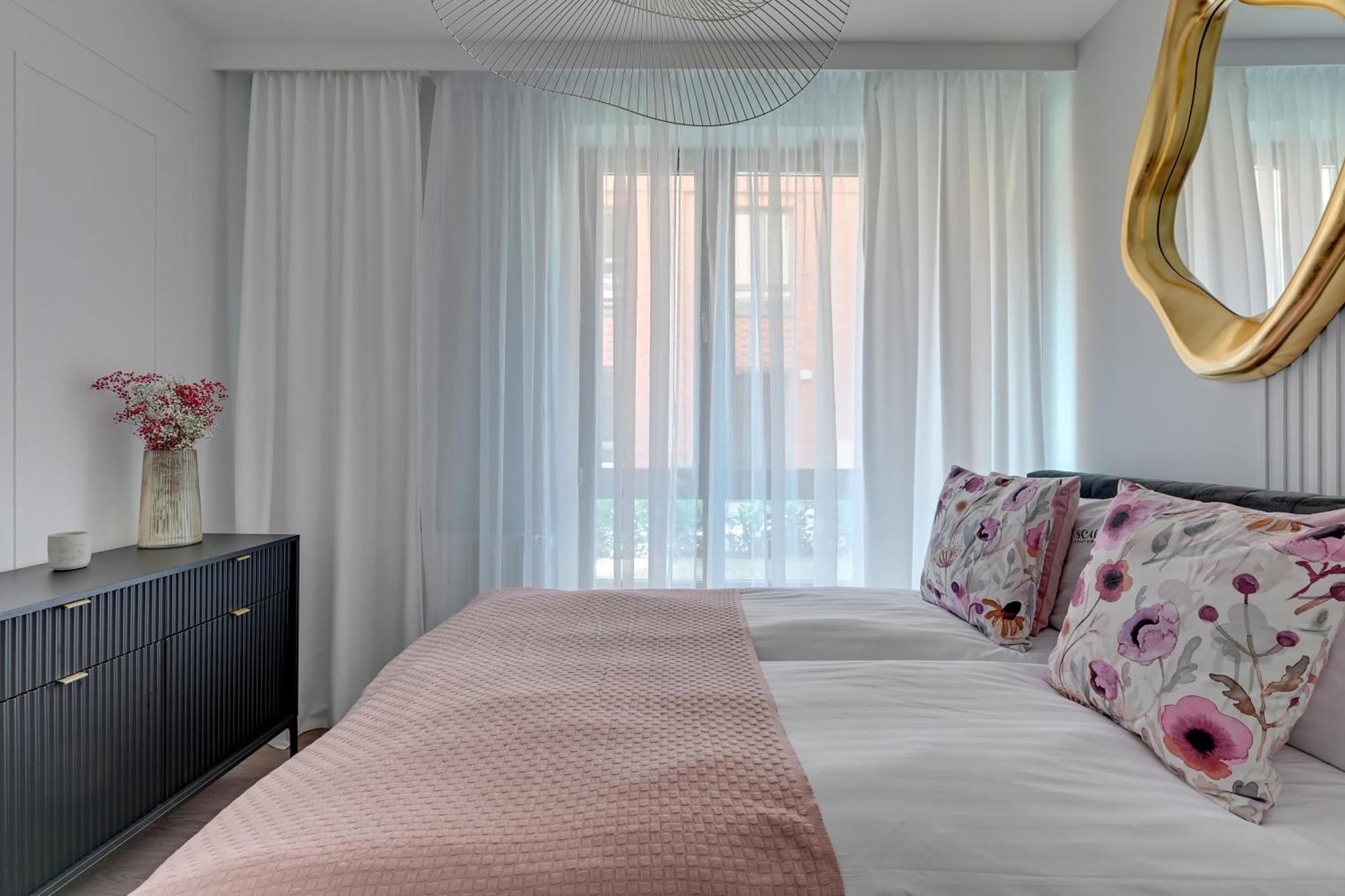 Scala 60H City Center Premium Apartments With Parking By Lion Apartments 그단스크 외부 사진