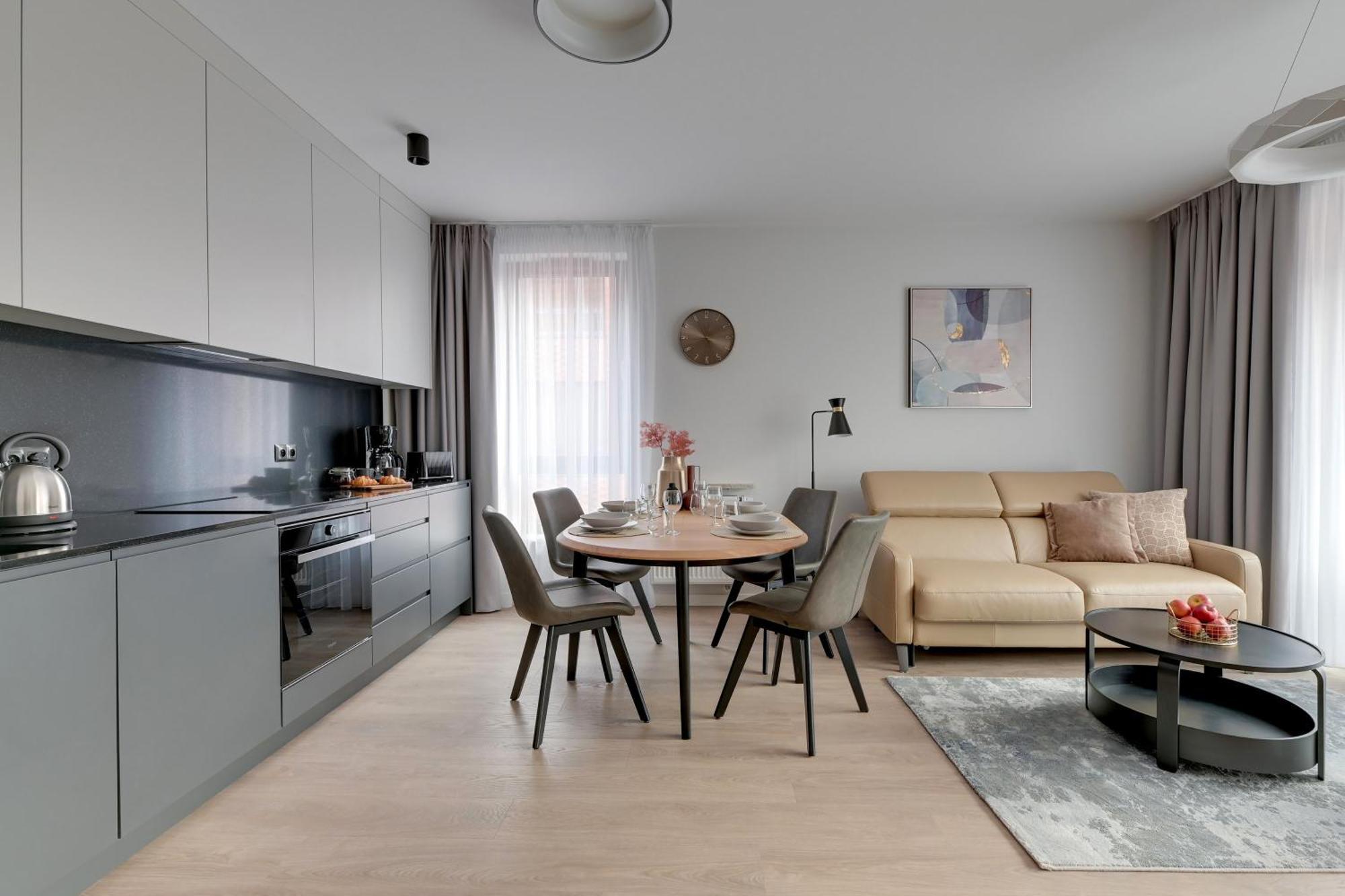 Scala 60H City Center Premium Apartments With Parking By Lion Apartments 그단스크 외부 사진